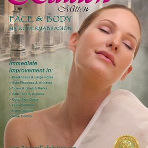 Premium Exfoliation Mitten